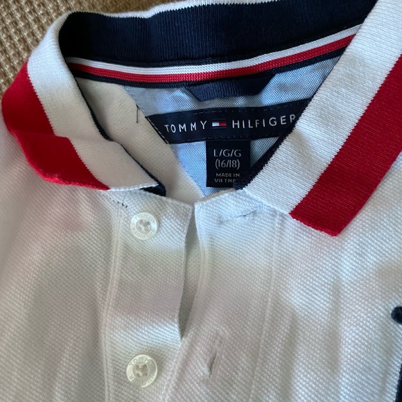 Boys Tommy Hilfiger polo size large(16/18) - Picture 2 of 5